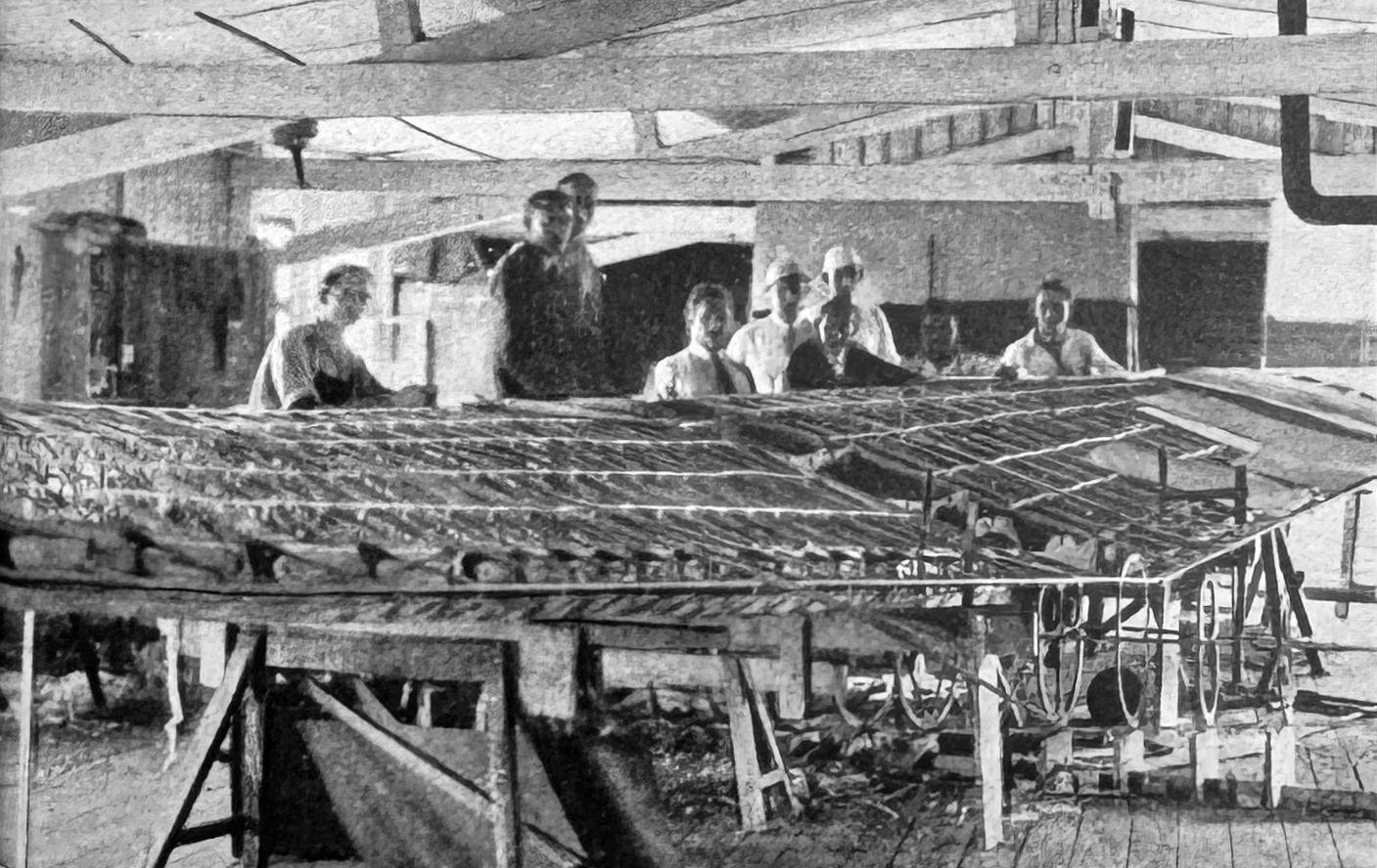 Der „Fliegende Flügel“ in der Werkhalle